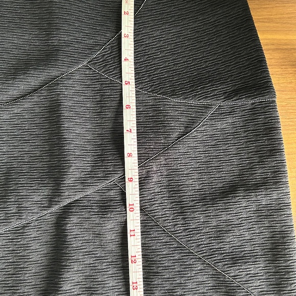 M Black Crepe Textured Mini Skirt - Picture 7 of 7